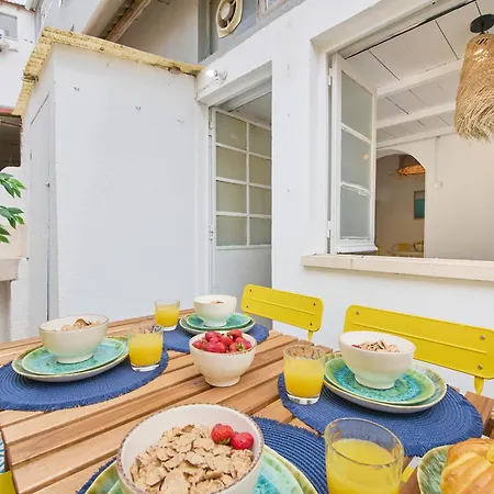 & Surf With Patio, By Timecooler 코스타 다 카파리카