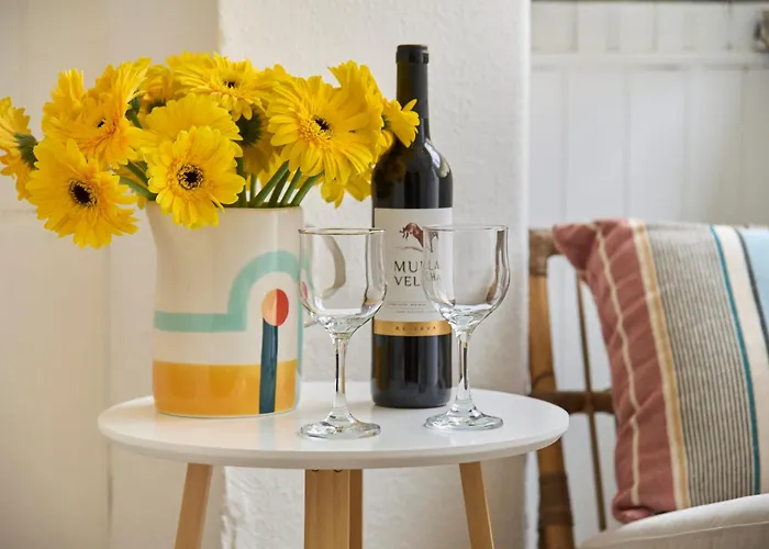 & Surf With Patio, By Timecooler * 卡帕里卡海岸