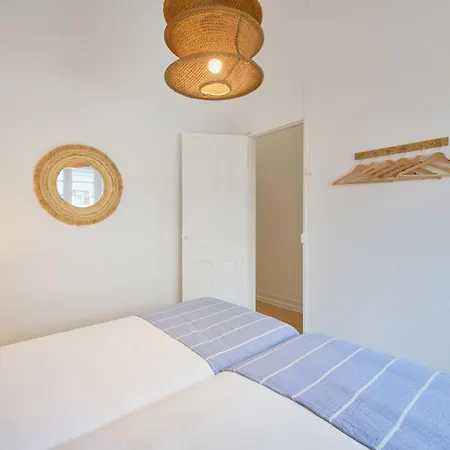 Appartement & Surf With Patio, By Timecooler