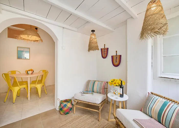 & Surf With Patio, By Timecooler Costa de Caparica